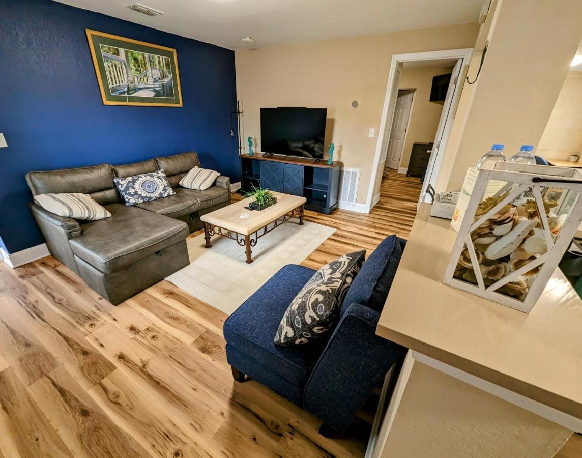 Charming & Cozy Lagoon Retreat - Steps From River - Parking Titusville Buitenkant foto